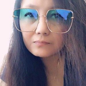 Meet your Posher, Ligaya